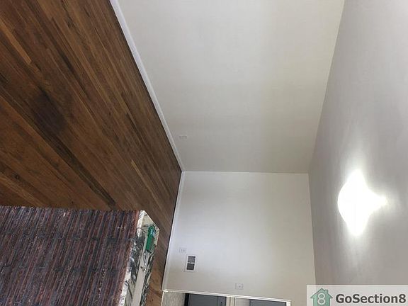 3rd image of 1716 N Arlington Ave
