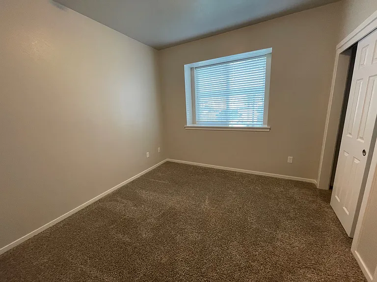 Tree Valley Village Apartments — Photo 63