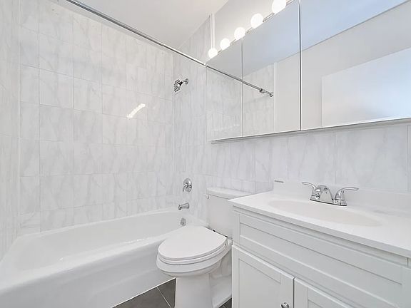 5th image of 312 E 30th St APT 12B