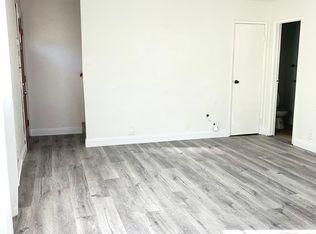 2108 Hauser Blvd, Los Angeles, CA 90016