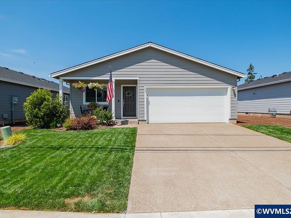 1st image of 537 Russell Dr