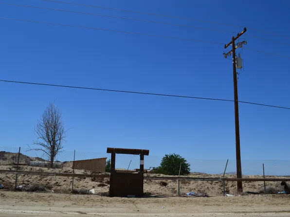 38901 230th St E, Palmdale, CA 93591