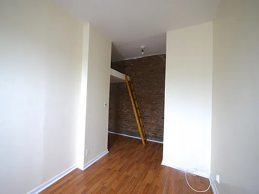 Rented by New York Residence | media 25