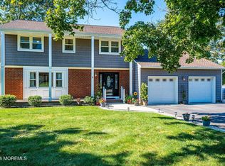 825 Warwick Rd, Brick, NJ 08724