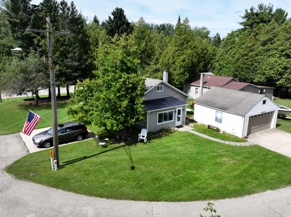7810 3rd St, Forestville, MI 48434