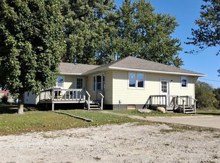 710 3rd St, Glenwood, MO 63541