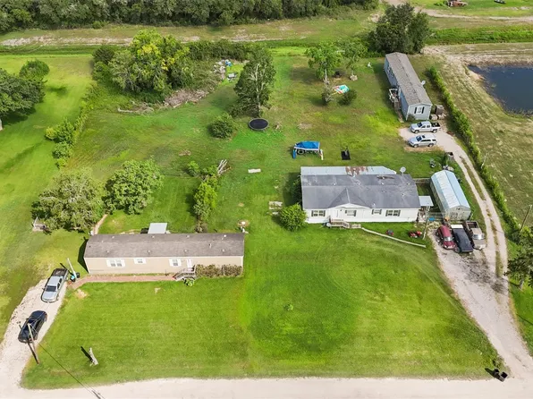2974 County Road 146, Alvin, TX 77511