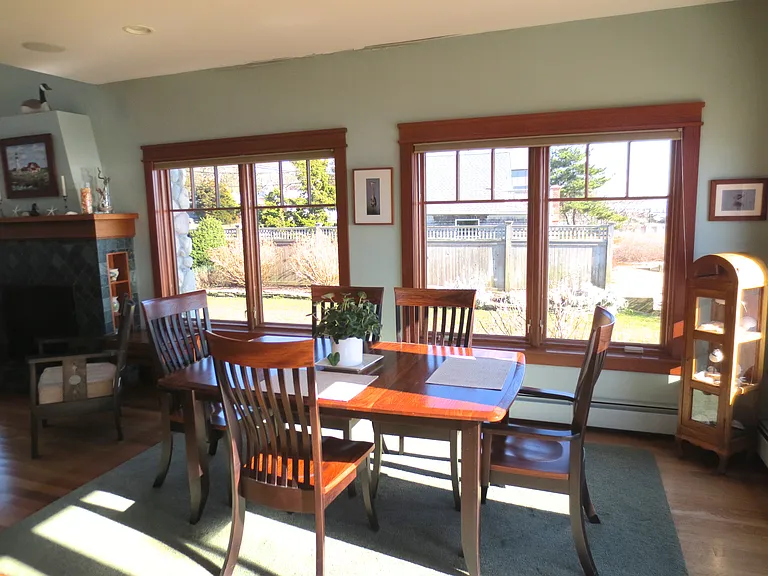312 E Montauk Hwy — Photo 6