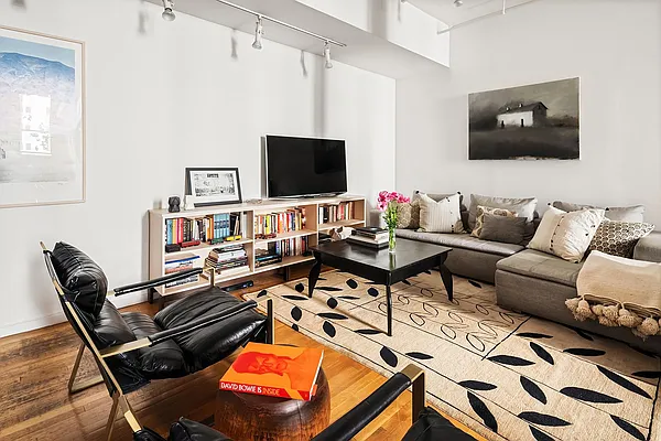 Sold by Compass | media 3