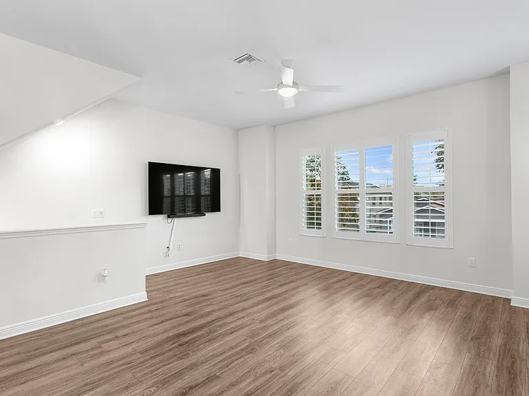 3803 W Cleveland St — Photo 13