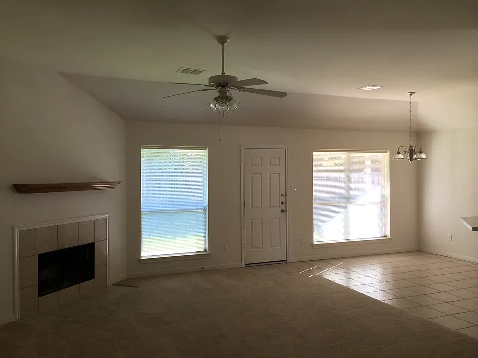 626 Park Ln