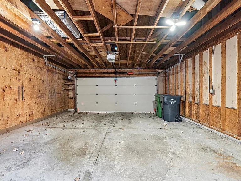 1027 Valley Side Dr #1029 — Photo 12