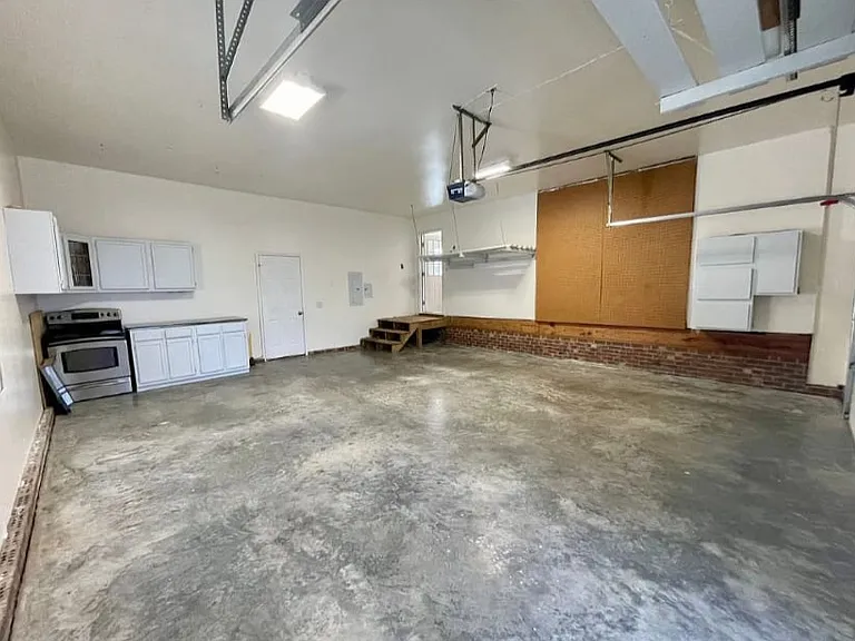 3205 Spring Mill Rd — Photo 20