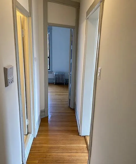 900 W Addison St #3 — Photo 9