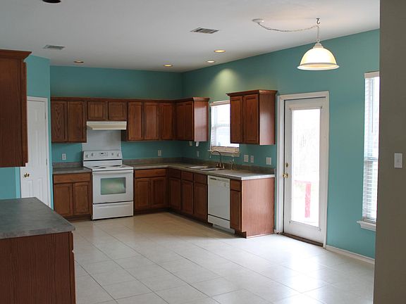5th image of 3706 Green Breeze
