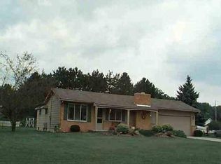 7035 Timberwood Dr, Davison, MI 48423