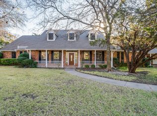 421 Robin Rd, Cedar Hill, TX 75104