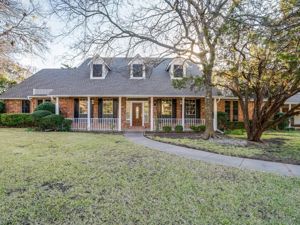 421 Robin Rd, Cedar Hill, TX 75104