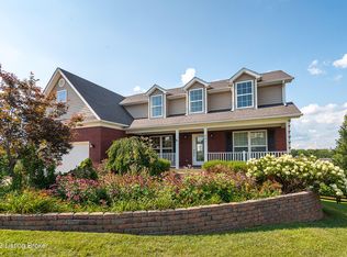 601 Falcon Ridge Ln, La Grange, KY 40031