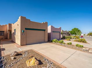 281 N Royal Bell Dr, Green Valley, AZ 85614