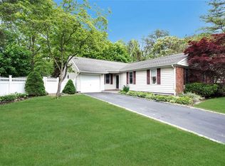 151 N Summit Ave, Patchogue, NY 11772