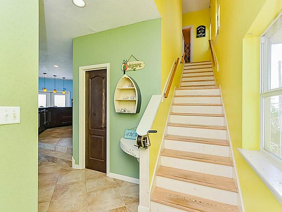 3rd image of 13214 Bermuda Beach Dr