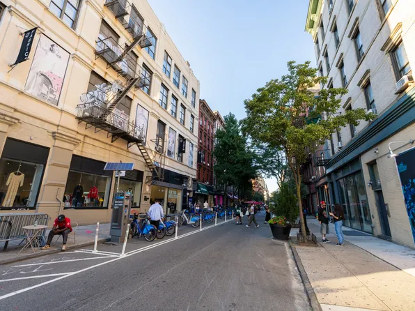 329 Grand Street image 12 of 12