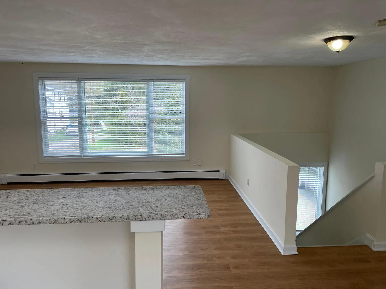 2 bed, 1.5 bath, 2112 sqft, $2,600 — Photo 4