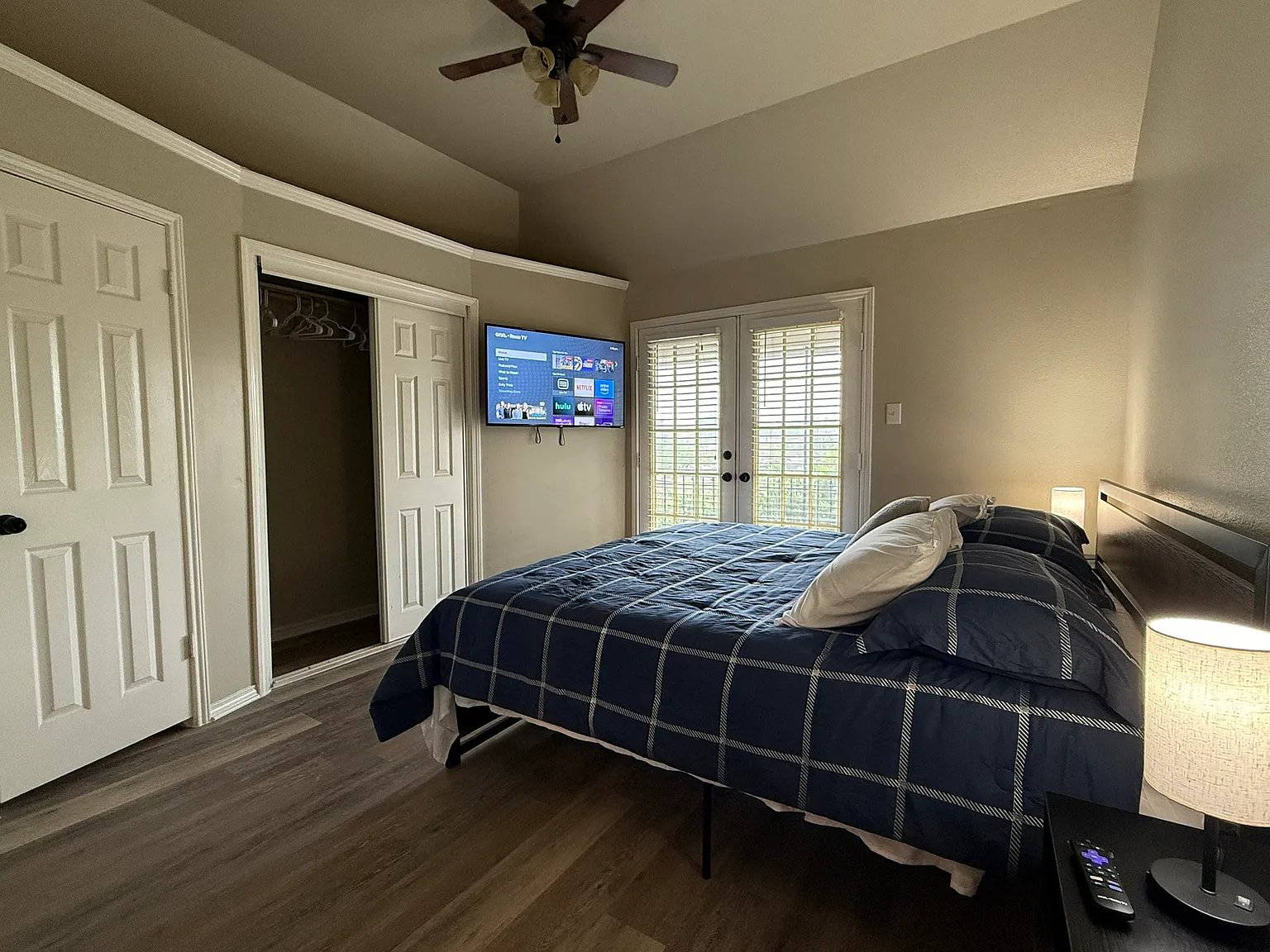 4 bed, 3400 sqft, $5,500 — Photo 4