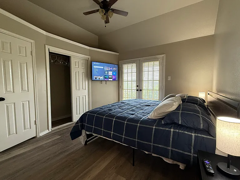 809 Almadin — Photo 4
