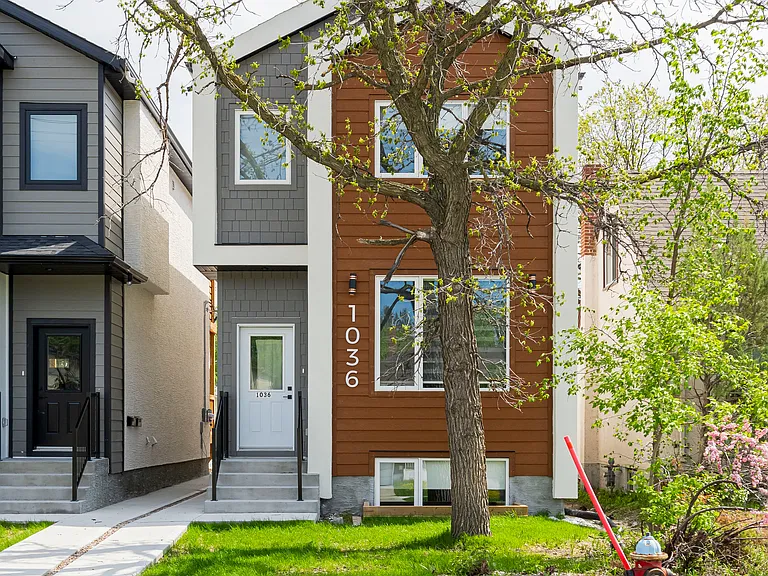 1034 A Clarence Ave — Photo 22