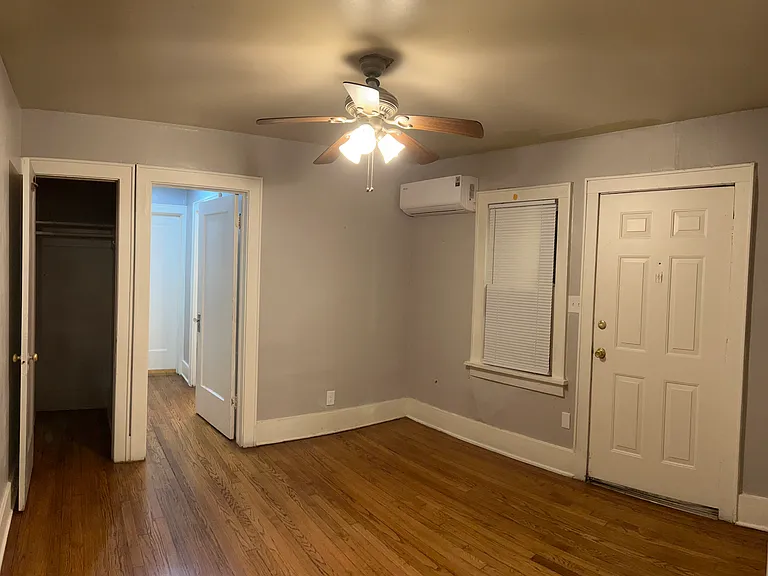 924 W Hill St — Photo 9