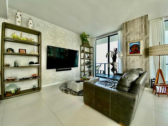 3rd image of 501 NE 31st St #41103