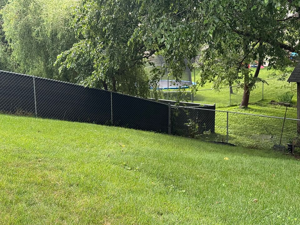 Spacious and private backyard with shaded lawn_ideal for relaxing or entertaining