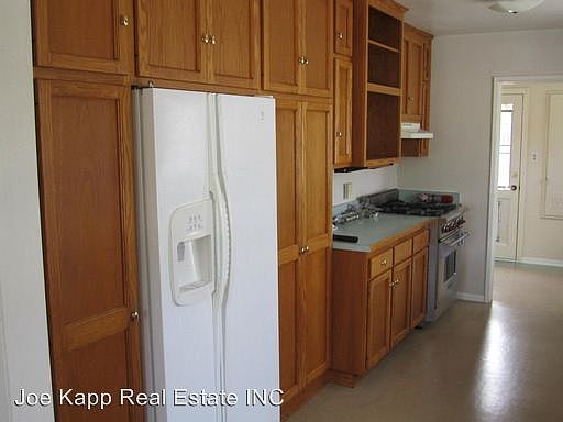 3rd image of 449 Valmore Ave