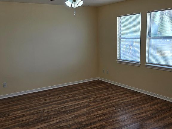 3rd image of 16506 Blackbeard Rd #L