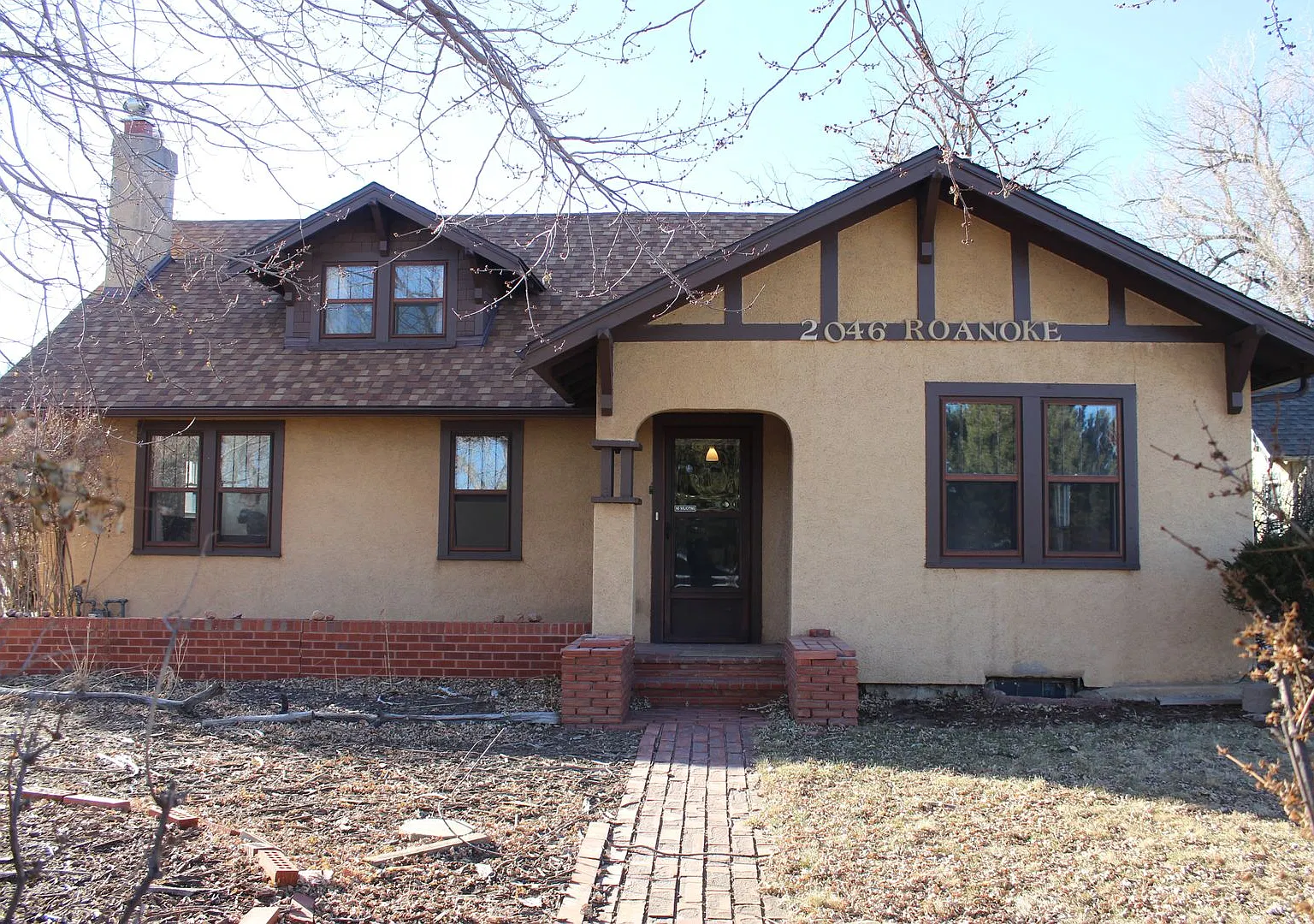 LARGE 3 bedroom in Old Broadmoor — Photo 2