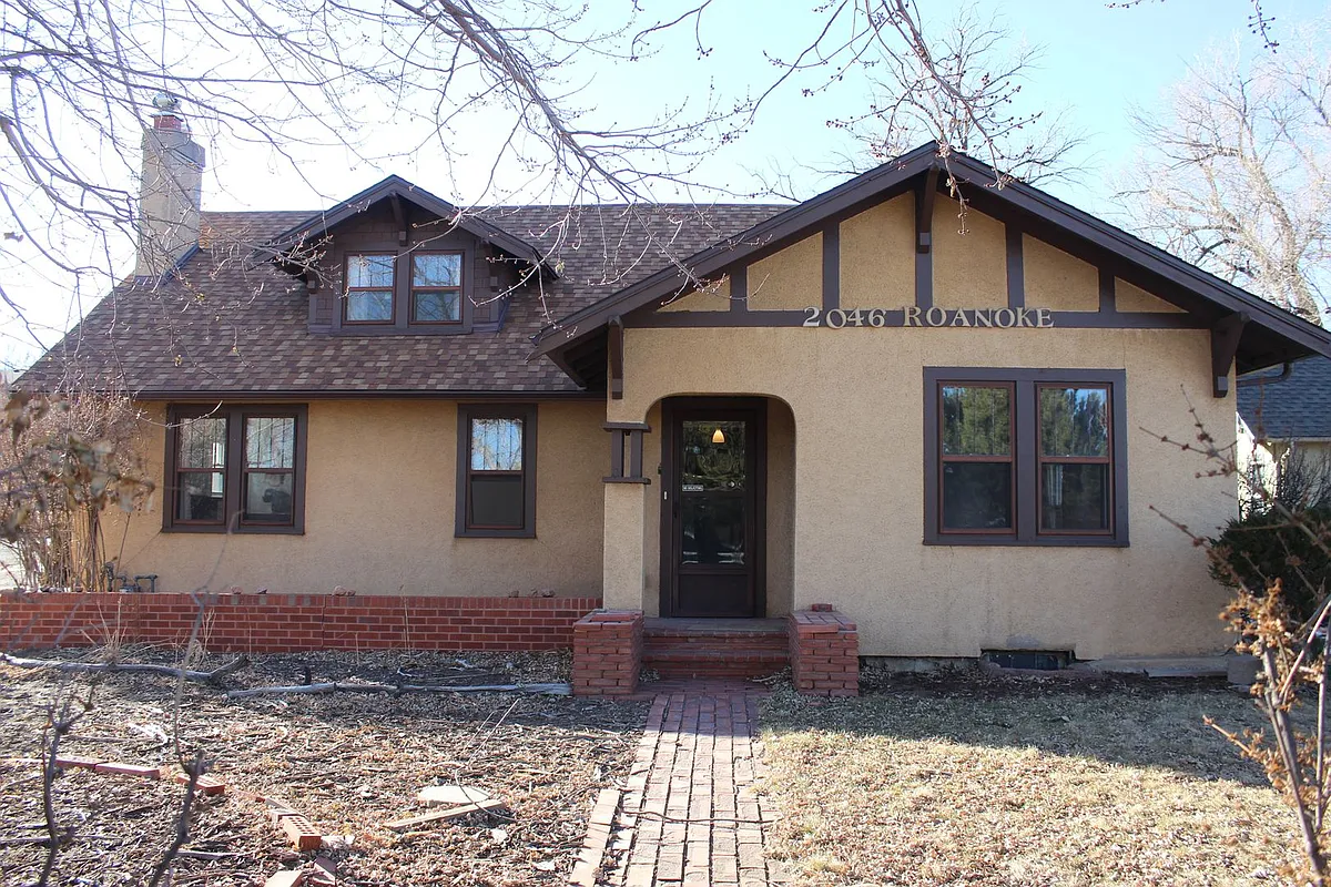 Building Photo - 2046 Roanoke St