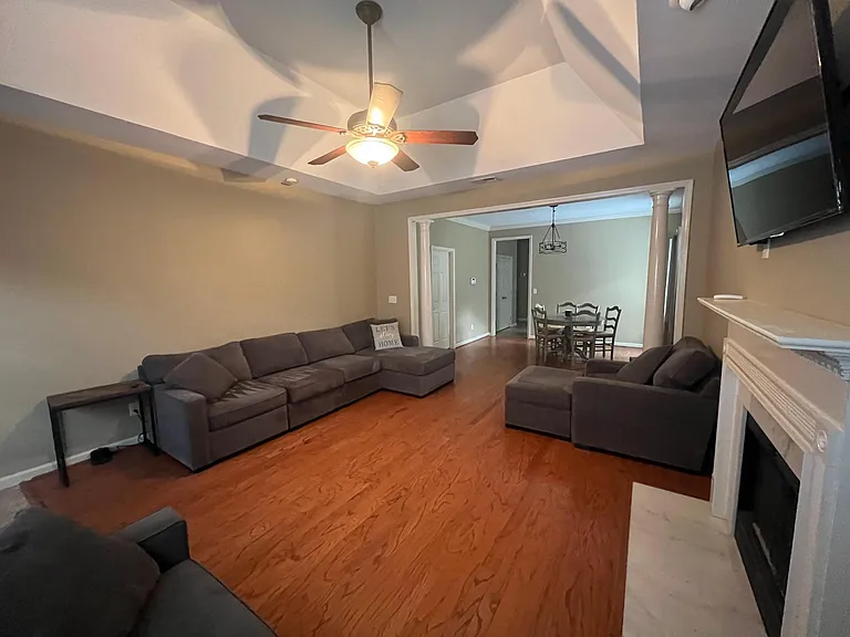 1212 Pebble Creek Cir — Photo 6