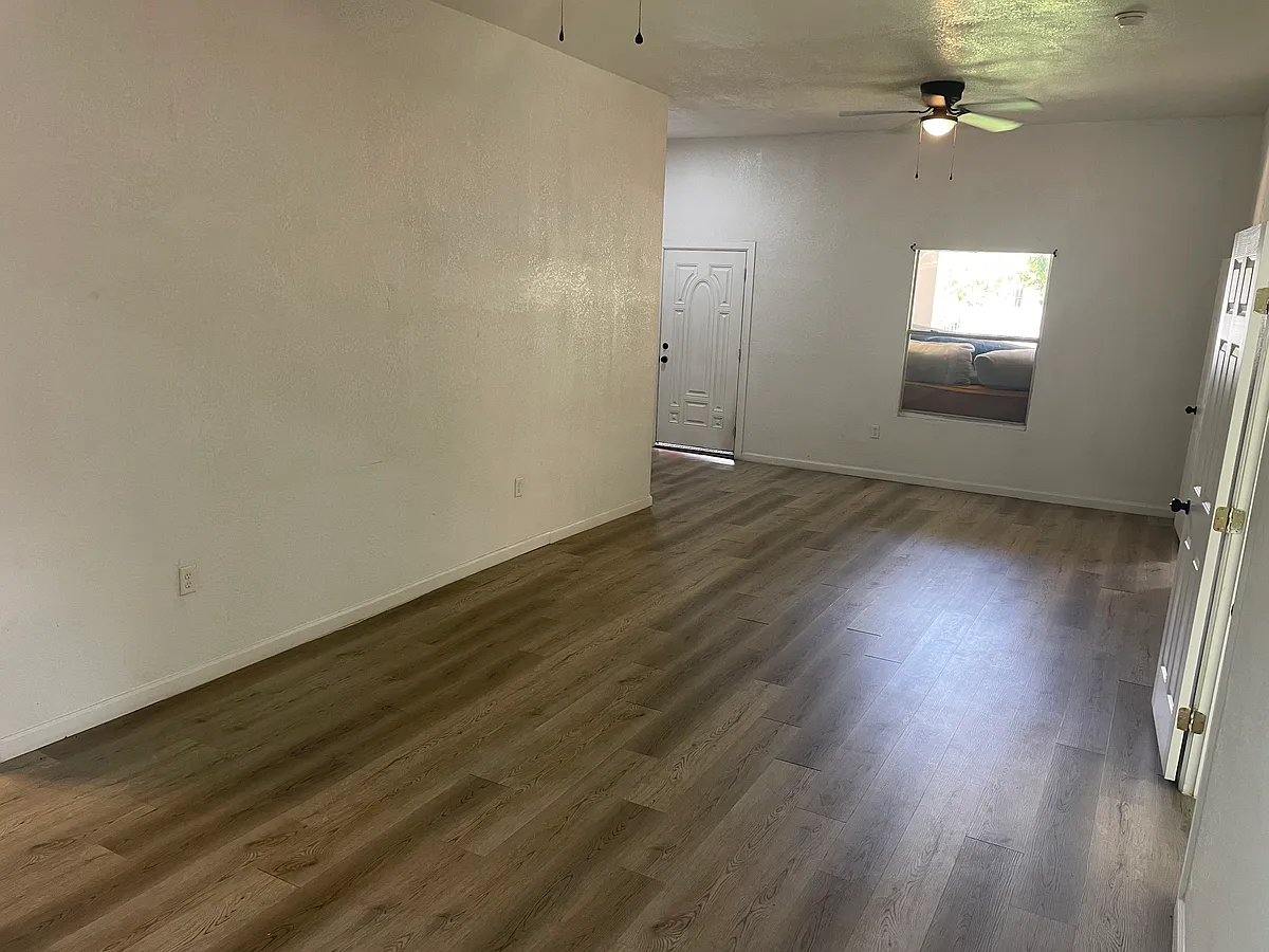 Building Photo - 2616 Monterey St #101
