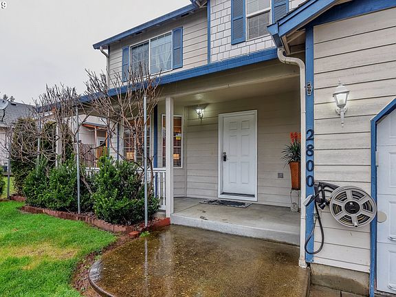 2nd image of 2800 NE 94th St