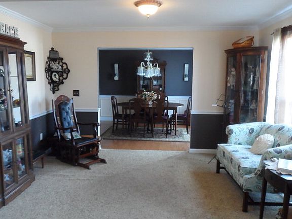 4th image of 320 Whittington Dr