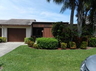 11071 Oakdale Rd, Boynton Beach, FL 33437