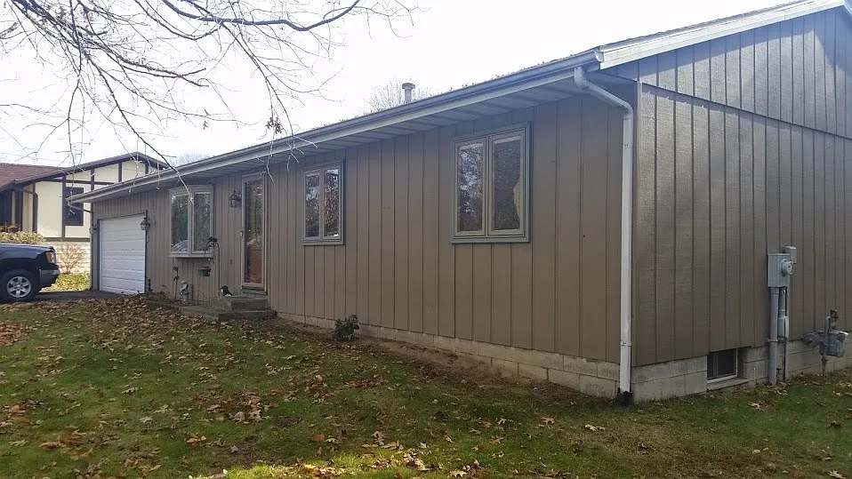 6844 W 450 N photo 1