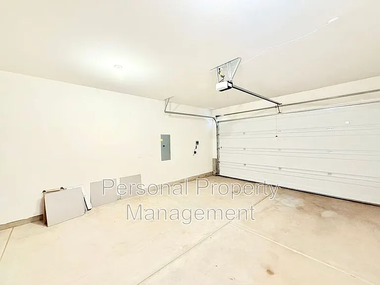 6766 N 89th Loop — Photo 30