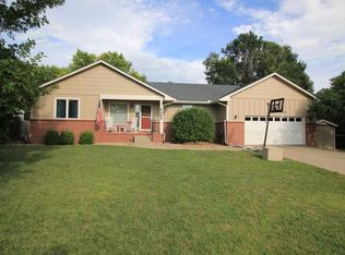 2220 N Gentry Ln, El Dorado, KS 67042