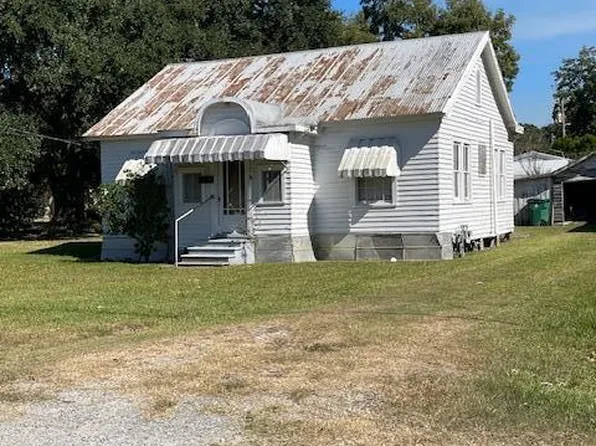 114 N Lyman St, Abbeville, LA 70510