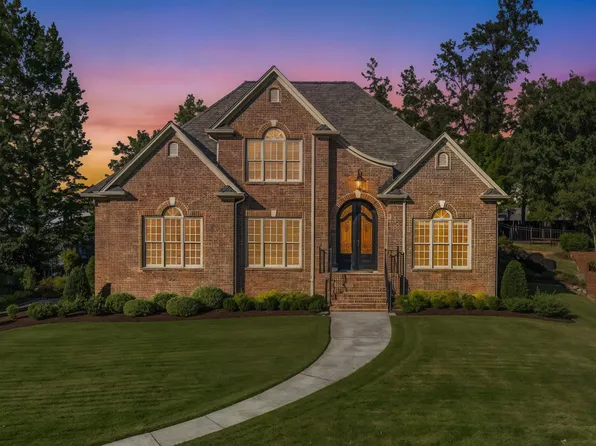 9008 Eagle Valley Ln, Birmingham, AL 35242