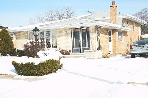 1st image of 8805 McVicker Ave
