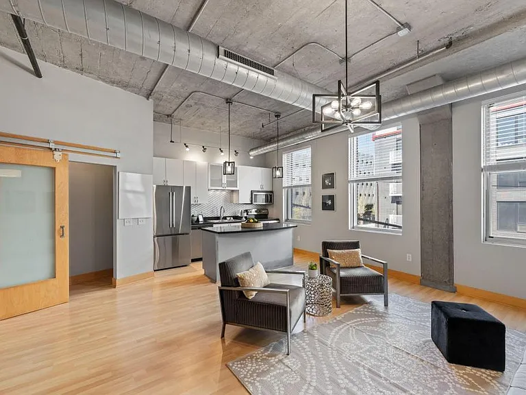 918 3rd St N #207 — Photo 2
